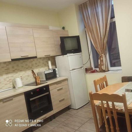 Стонел Apartman Veliko Tarnovo Kültér fotó