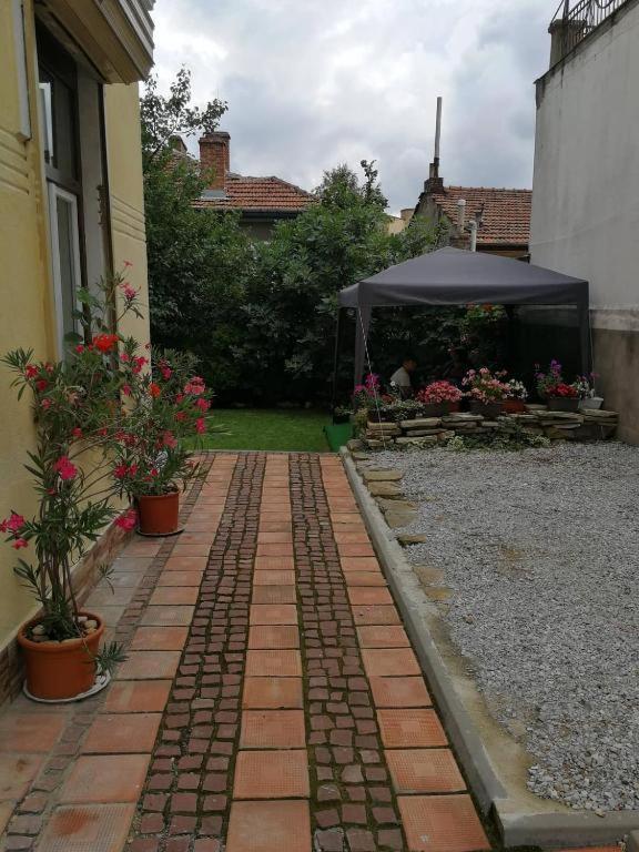 Стонел Apartman Veliko Tarnovo Kültér fotó